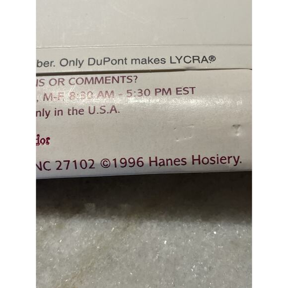 Hanes Silk Reflections Vintage Pantyhose NWT 1996 Soft Taupe Size CD Style 715 - Picture 6 of 7